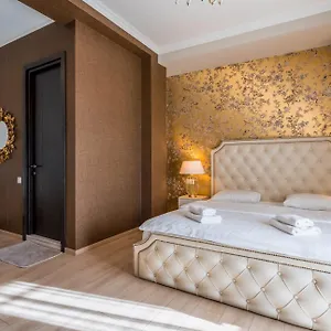 https://rivendel.alltbilisihotels.com